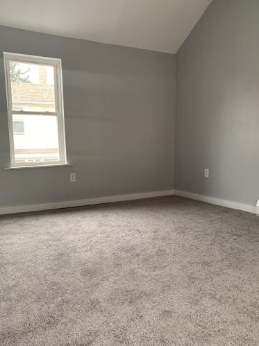 301 Maxfield St, New Bedford MA 02740-4328 exterior