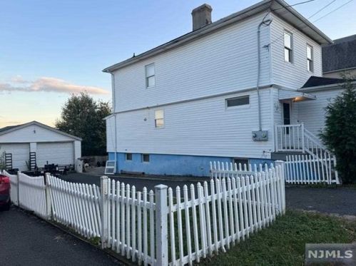 84 Forest St, Kearny NJ  07032-3335 exterior