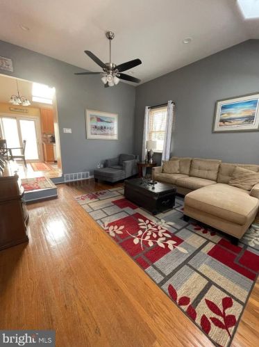 30 Budd Blvd, West Deptford NJ  08096-3332 exterior