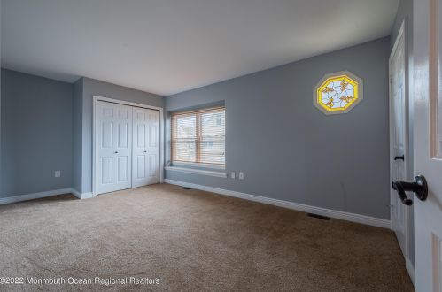 17 Heritage Ter, Jackson Twp NJ 08527-2238 exterior