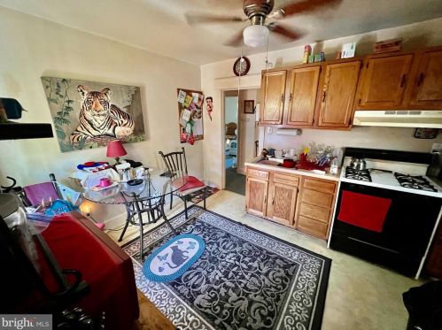 39 Harvard Ave, West Deptford NJ 08093-1808 exterior