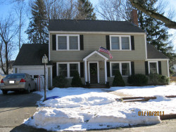 41 Bunker Ln, Newton, MA 02465-1726
