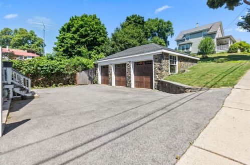 51 Bridge St, Beverly, MA 01915-2930