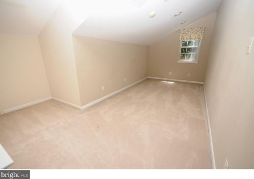 1304 Tristram Cir, West Deptford NJ 08051-2256 exterior