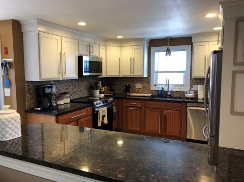 3 Mohan St, Everett, MA 02149-1719