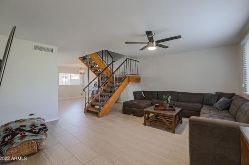 2857 Fairmount Ave, Phoenix, AZ 85016-6955