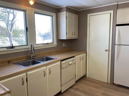 20 Lilac Ln, Weymouth MA  02188-3333 exterior