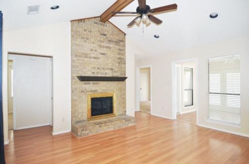 3117 Kellie St, Garland, TX 75048-3160