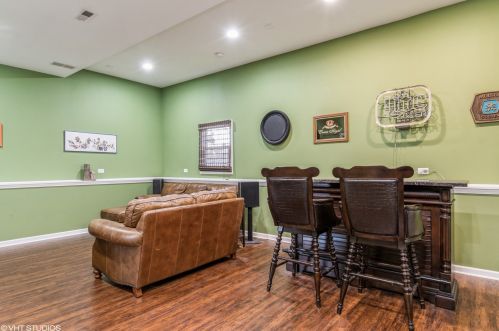 318 Blackfoot Dr, Lemont IL 60490-5524 exterior