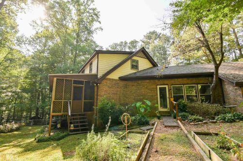 2012 Goode Rd, Conyers GA 30094-3210 exterior