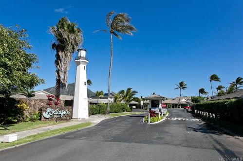 318 Opihikao Pl, Honolulu HI  96825-1130 exterior