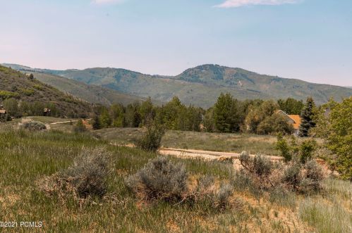 2161 Fenchurch Dr, Park City UT 84060-7822 exterior