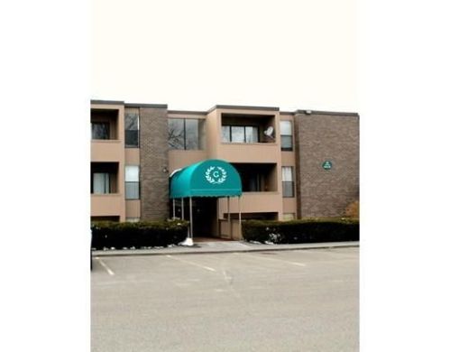 38 Shrewsbury Green Dr, Shrewsbury MA  01545-3675 exterior