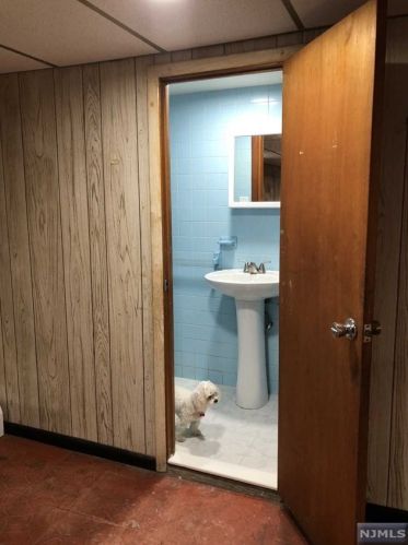 133 Belgrove Dr, Kearny NJ 07032-1505 exterior