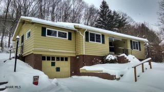 1253 Maple Hollow Rd, Duncansville, PA 16635-6612