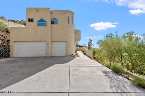 1825 Cinnabar Ave, Phoenix AZ  85020-1916 exterior