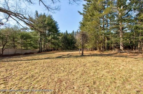 46 Butterfly Rd, Jackson Twp NJ 08527-5137 exterior