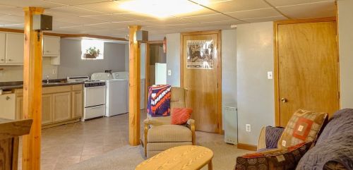 1665 Bay St, Fall River MA 02721-1006 exterior