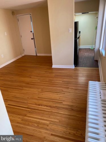 907 Clinton St, Philadelphia PA  19107-6109 exterior