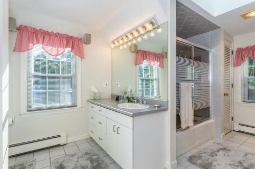 595 Randolph St, Canton MA 02021-1321 exterior