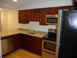 1 Pond St, Braintree MA  02184-5336 exterior