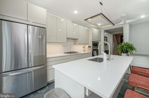 1614 16 St, Philadelphia PA 19121-3202 exterior