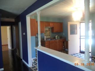 6111 Chambers Way, Louisville KY  40229-1447 exterior