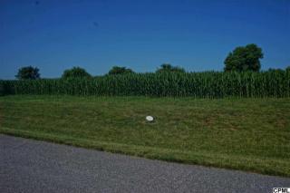 22 Peyton Dr, Carlisle PA  17015-8548 exterior