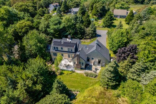 300 Goody Hallet Dr, Eastham, MA 02642-2683