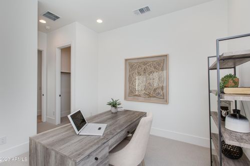 4007 34th St, Phoenix AZ  85040-1820 exterior