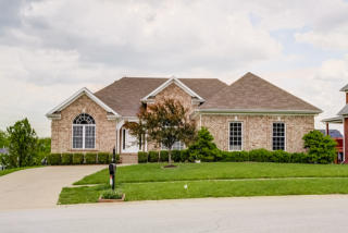 4624 Stone Lakes Dr, Louisville KY  40299-7010 exterior