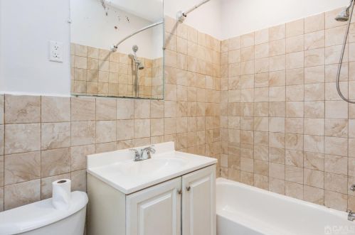 6 Railroad Ave, Carteret NJ 07008 exterior