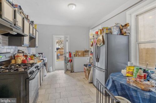 61 Hopkins St, West Deptford NJ  08096-2438 exterior