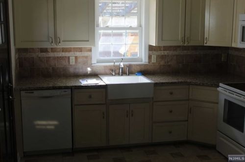 124 Devon Ter, Kearny NJ  07032-3332 exterior