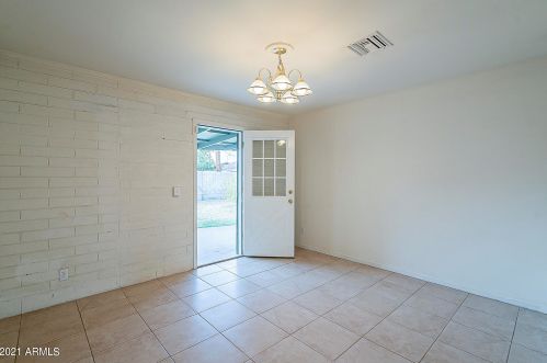 3910 Edgemont Ave, Phoenix AZ 85035-1533 exterior