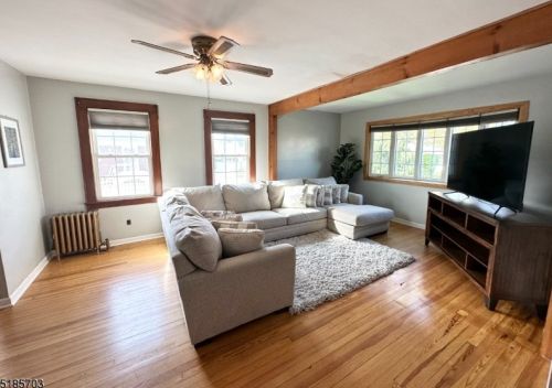 128 Jersey St, Carteret NJ  07008-2216 exterior