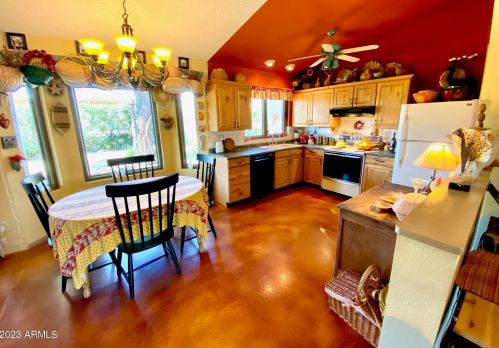 10438 45 Pl, Phoenix AZ 85050-8555 exterior