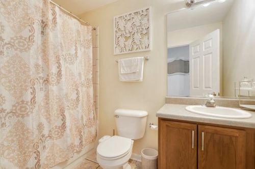 501 Goodwin Dr, Lemont IL 60440-2098 exterior