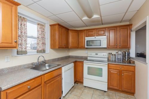 20 5th Ave, Taunton MA  02780-1368 exterior