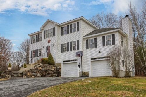 67 Purinton St, Shrewsbury, MA 01545-4606