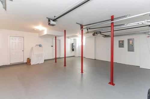 40 Howland St, Needham MA 02492-2901 exterior