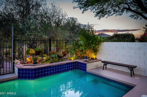 9452 51st St, Phoenix, AZ 85044-5685