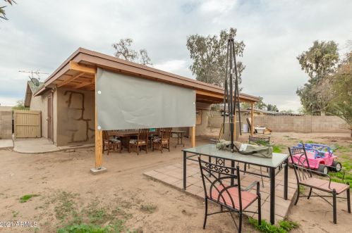 3026 75 Dr, Phoenix AZ 85033-3704 exterior