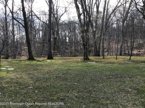 21 Western Reach, Tinton Falls, NJ 07701-5436