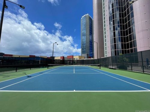 415 South St, Honolulu HI  96813-5052 exterior