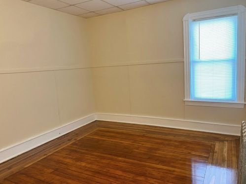 181 Ashley Blvd, New Bedford MA 02746-1751 exterior