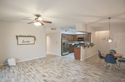 20660 40th St, Phoenix AZ  85050-7301 exterior