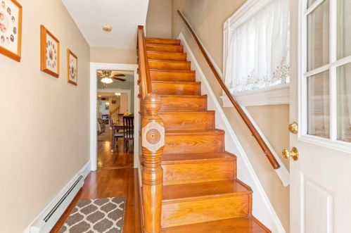 9 Hall Pl, Quincy MA 02169-4027 exterior