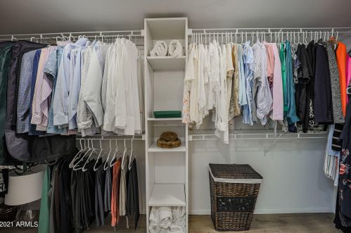 8133 16 Dr, Phoenix AZ 85015-1426 exterior