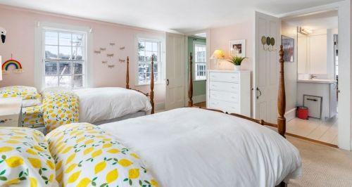 93 Riv Rd, Topsfield MA 01983-2111 exterior